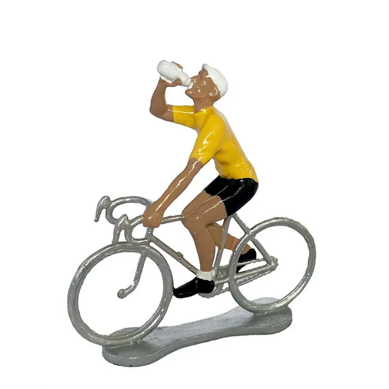 Bernard & Eddy Figurine cycliste "assoiffé" maillot jaune _ Bernard & Eddy< Déco Design | Jouets Garage, Voitures