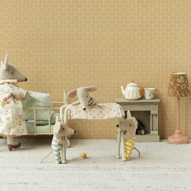 Maileg Table à langer pour bébé souris - Blanc cassé< Maison De Poupées